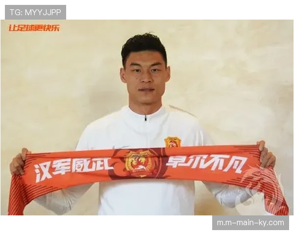 韩鹏飞关键回合冒顶 本土后卫对抗能力需提升 韩鹏飞关键回合冒顶 本土后卫对抗能力需提升